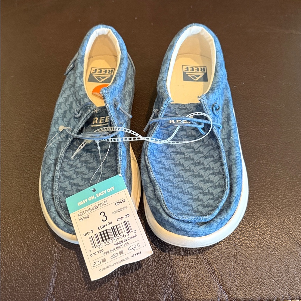 Reef Kids Cushion Coast Houndshark